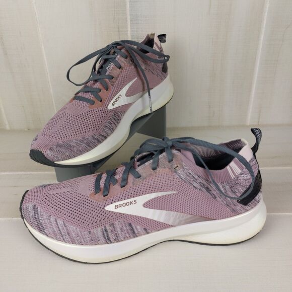 Brooks Levitate 4 Women's 9 Primrose Blackened Pearl W -1203351B032 - Picture 1 of 9